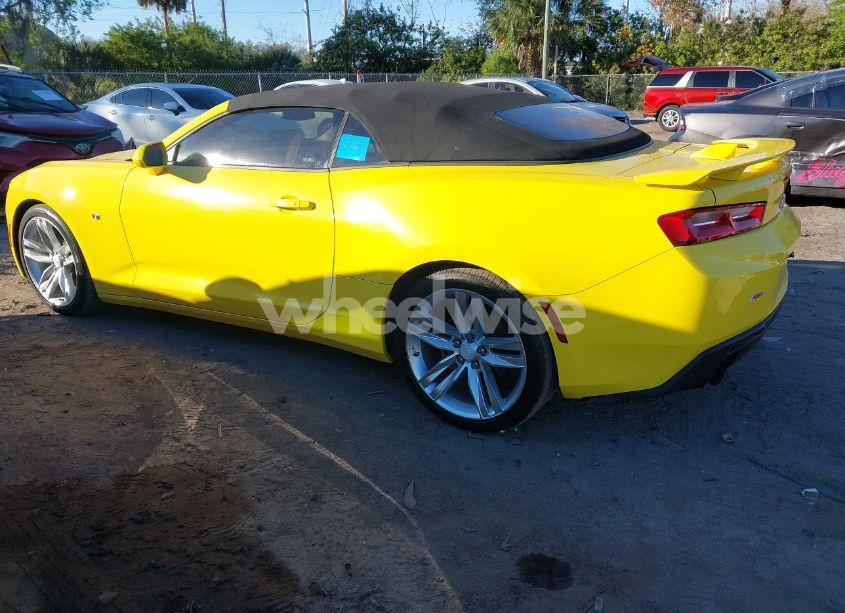 Photo 3 of 2017 Chevrolet Camaro 2LT (VIN 1G1FD3DX4H0133193)