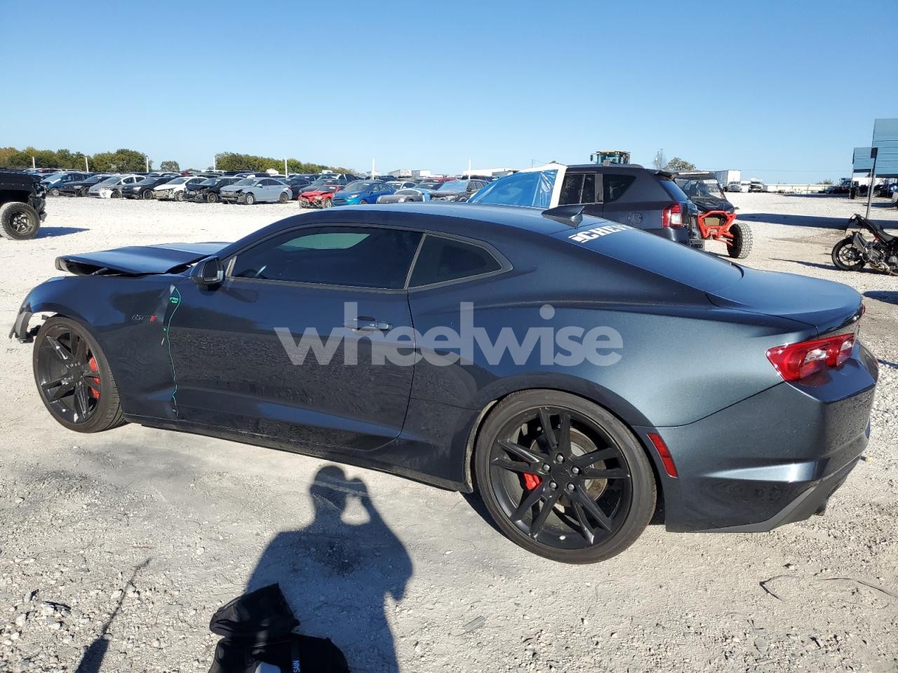 Photo 2 of 2020 CHEVROLET CAMARO LZ (VIN 1G1FE1R70L0132111)