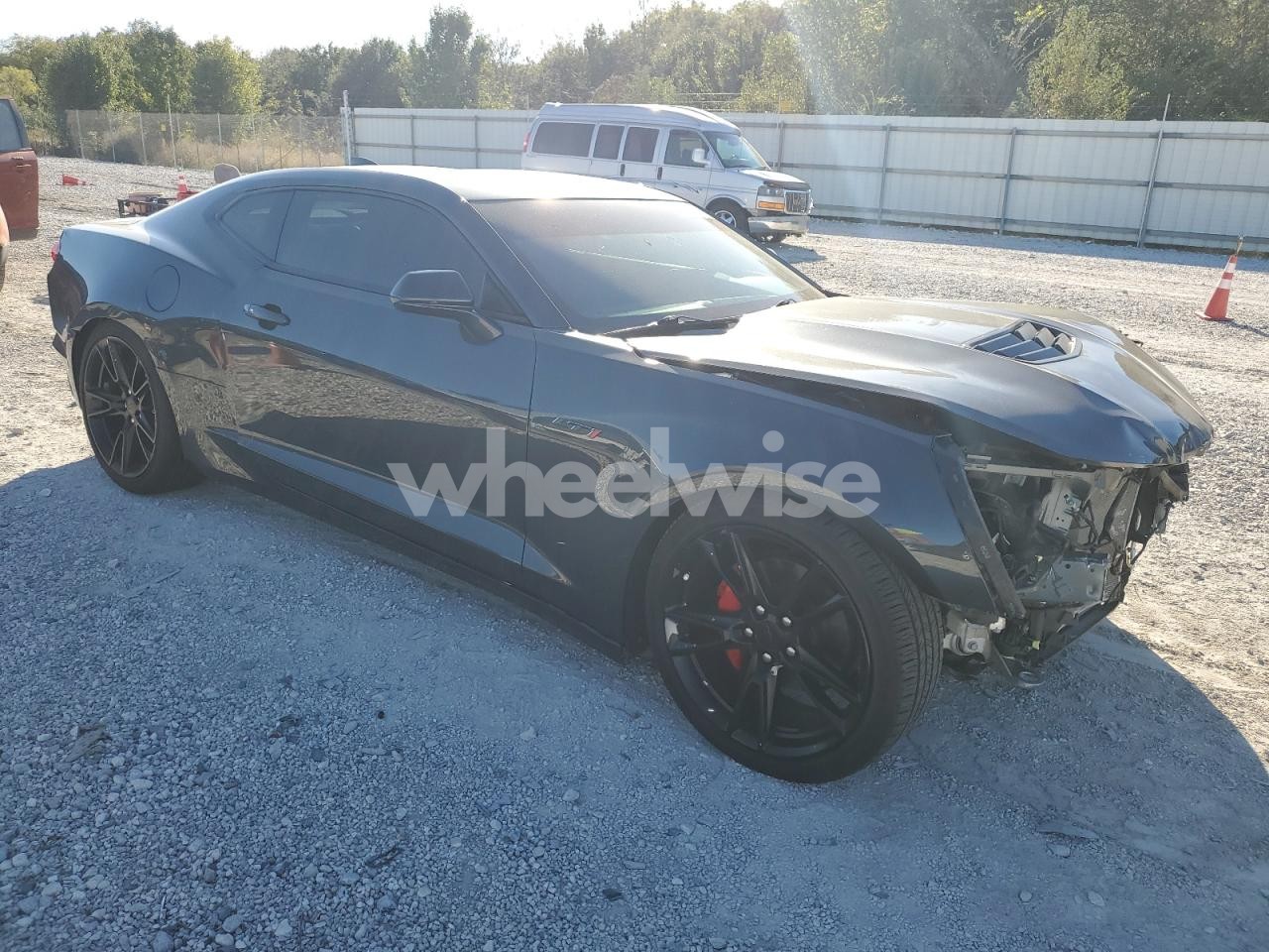 Photo 4 of 2020 CHEVROLET CAMARO LZ (VIN 1G1FE1R70L0132111)