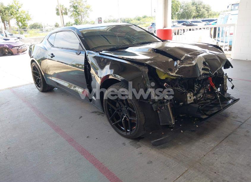 2016 Chevrolet Camaro 1SS (VIN 1G1FE1R71G0160084) main photo