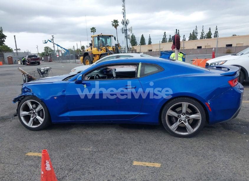 Photo 14 of 2016 Chevrolet Camaro 1SS (VIN 1G1FE1R71G0169531)