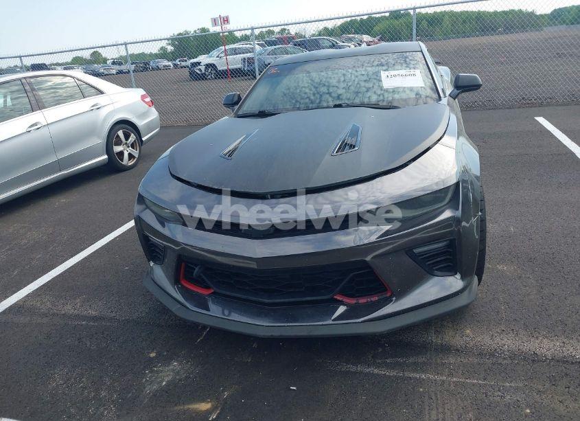 Photo 12 of 2017 Chevrolet Camaro 1SS (VIN 1G1FE1R71H0178750)