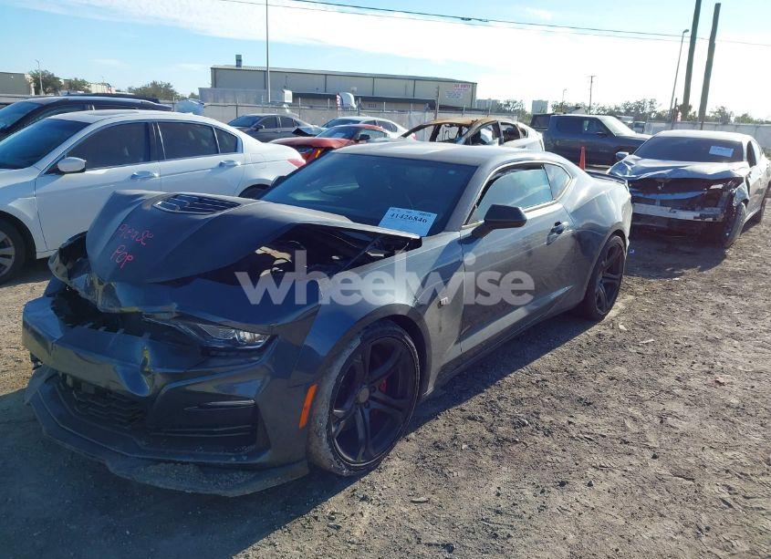 Photo 2 of 2020 Chevrolet Camaro RWD 1SS (VIN 1G1FE1R72L0144079)