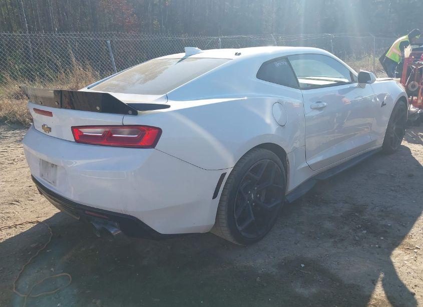 Photo 4 of 2016 Chevrolet Camaro 1SS (VIN 1G1FE1R75G0138413)