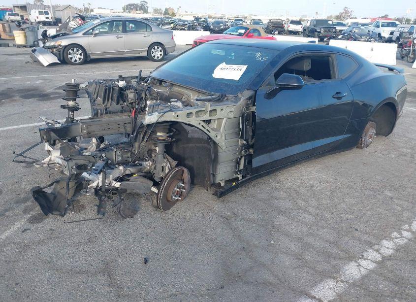 Photo 2 of 2019 Chevrolet Camaro 1SS (VIN 1G1FE1R77K0149812)