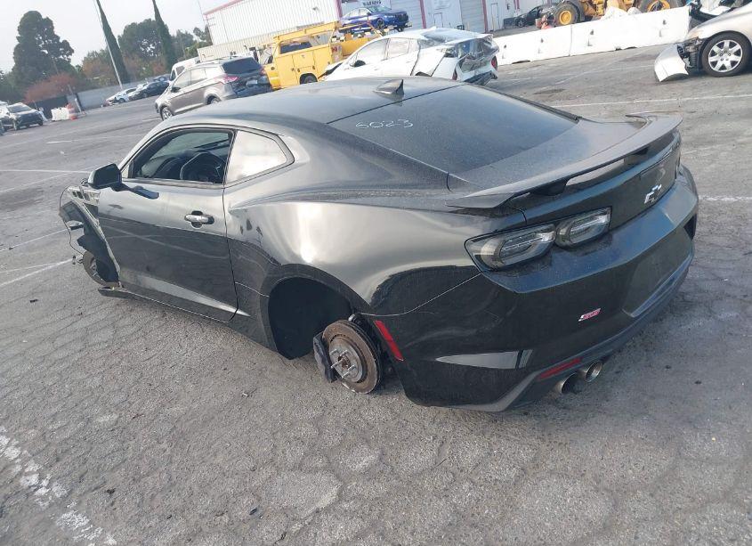 Photo 3 of 2019 Chevrolet Camaro 1SS (VIN 1G1FE1R77K0149812)