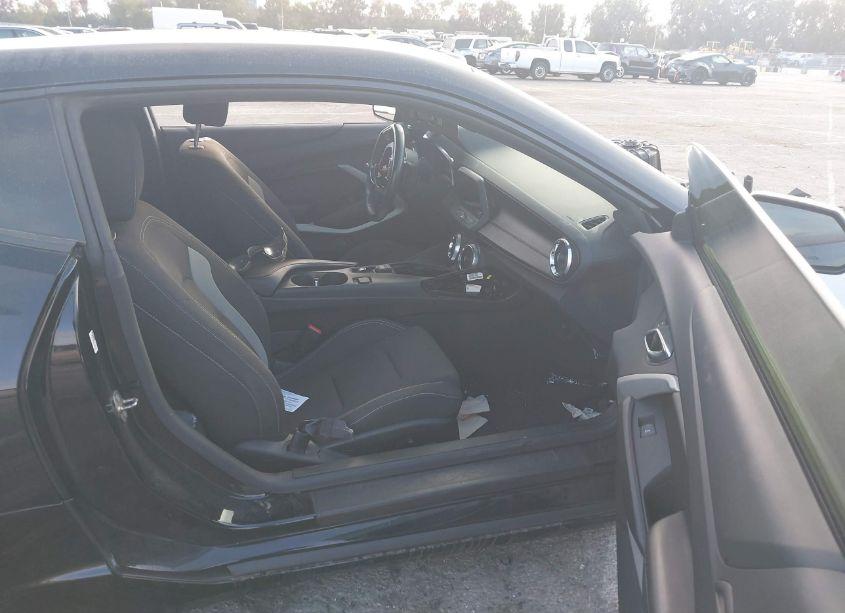 Photo 5 of 2019 Chevrolet Camaro 1SS (VIN 1G1FE1R77K0149812)