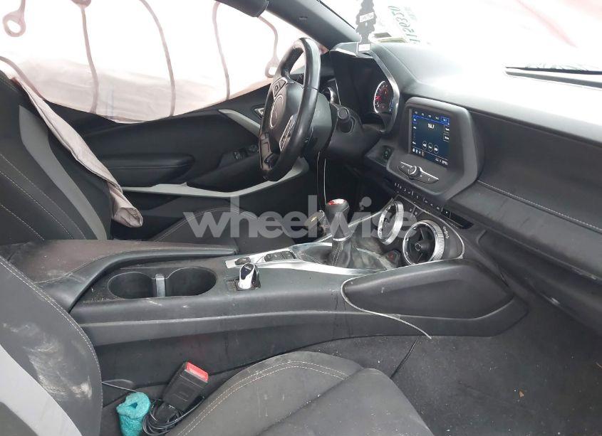 Photo 5 of 2020 Chevrolet Camaro RWD LT1 (VIN 1G1FE1R77L0142537)