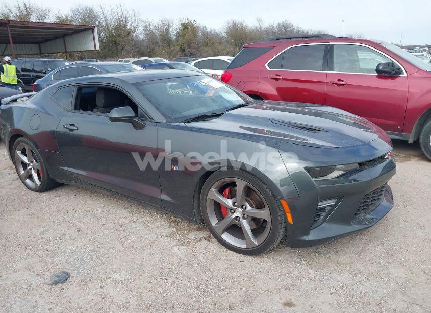 2017 Chevrolet Camaro 1SS (VIN 1G1FF1R71H0207340) main photo