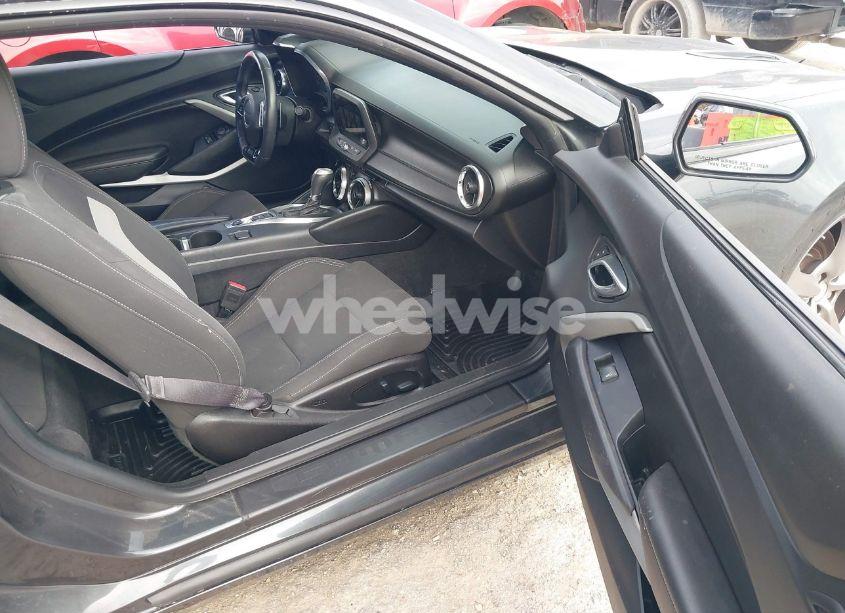 Photo 5 of 2017 Chevrolet Camaro 1SS (VIN 1G1FF1R71H0207340)