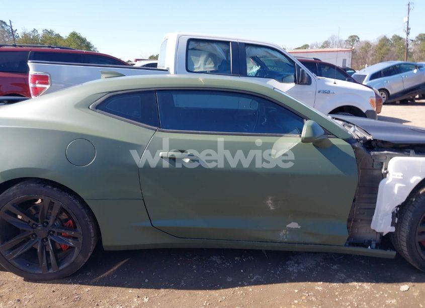 Photo 13 of 2017 Chevrolet Camaro 1SS (VIN 1G1FF1R72H0172498)