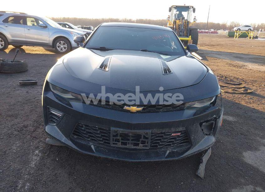 Photo 12 of 2018 Chevrolet Camaro 1SS (VIN 1G1FF1R72J0115837)