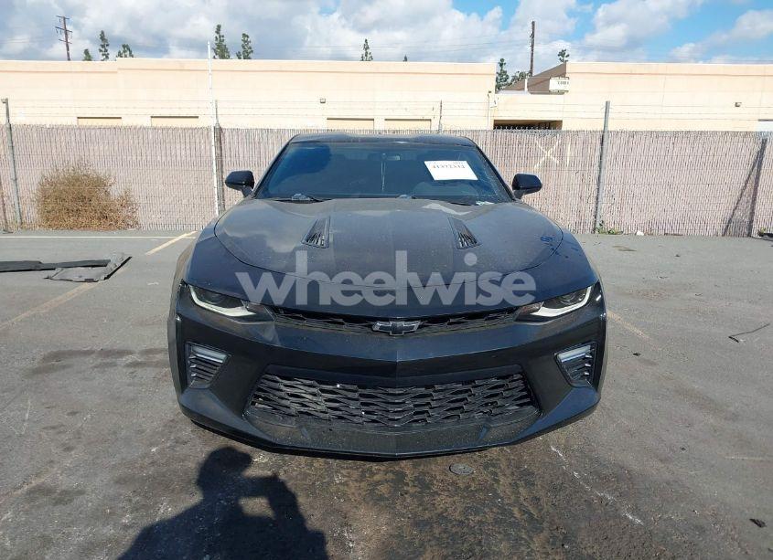 Photo 12 of 2018 Chevrolet Camaro 1SS (VIN 1G1FF1R72J0143377)