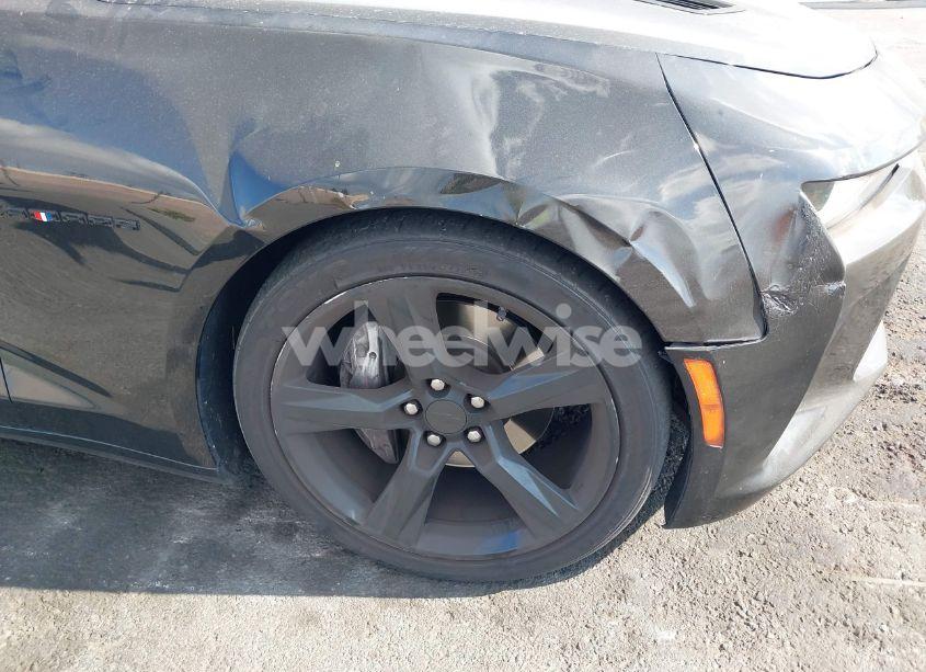 Photo 17 of 2018 Chevrolet Camaro 1SS (VIN 1G1FF1R72J0143377)