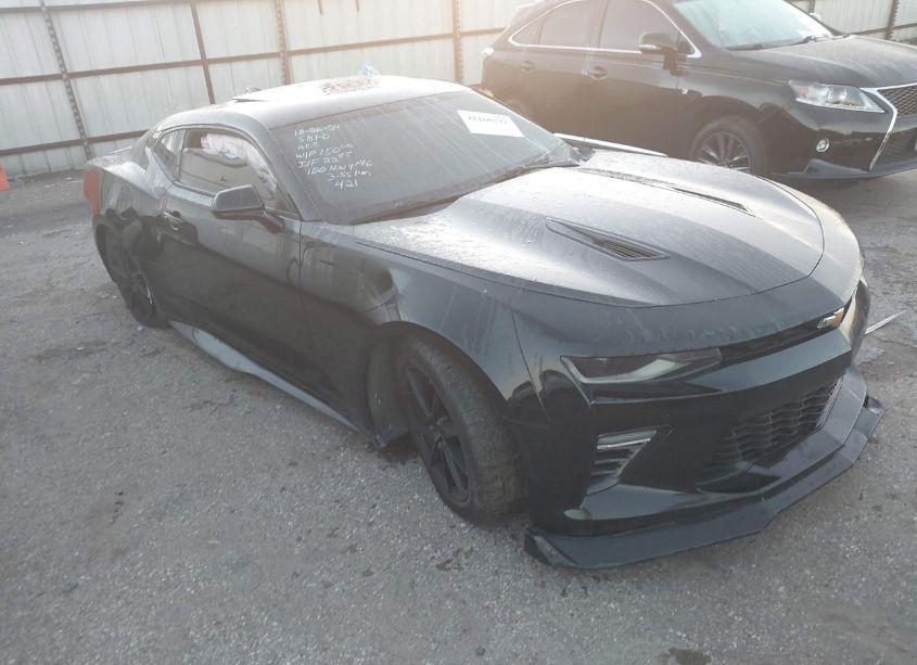 2018 Chevrolet Camaro 1SS (VIN 1G1FF1R72J0148921) main photo