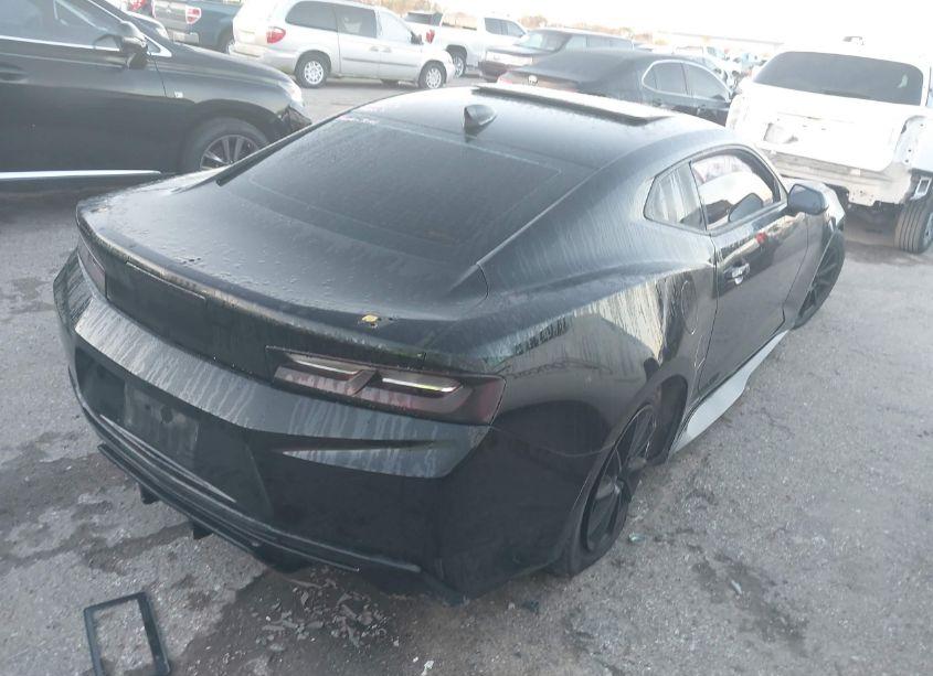 Photo 4 of 2018 Chevrolet Camaro 1SS (VIN 1G1FF1R72J0148921)