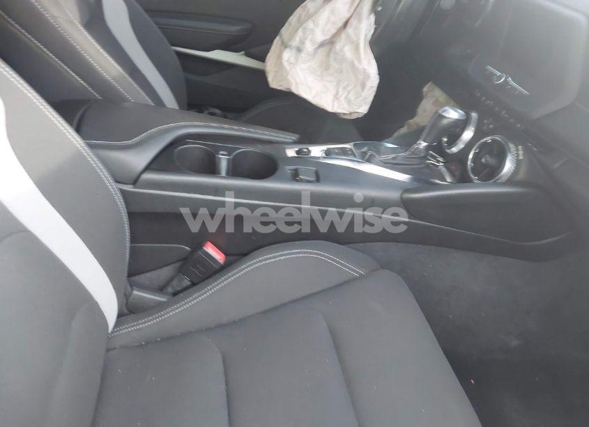 Photo 5 of 2021 Chevrolet Camaro RWD LT1 (VIN 1G1FF1R72M0142413)