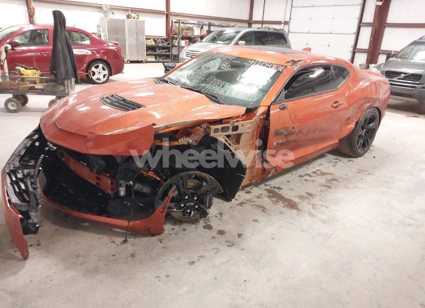 Photo 2 of 2022 Chevrolet Camaro RWD LT1 (VIN 1G1FF1R72N0125841)