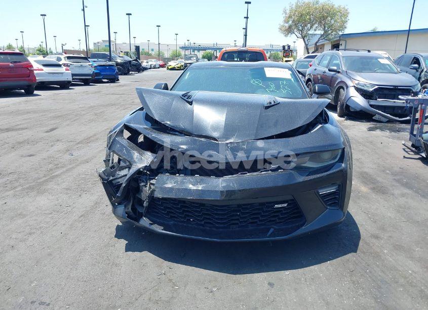 Photo 6 of 2016 Chevrolet Camaro 1SS (VIN 1G1FF1R73G0129996)