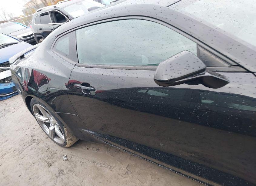 Photo 13 of 2018 Chevrolet Camaro 1SS (VIN 1G1FF1R74J0114771)