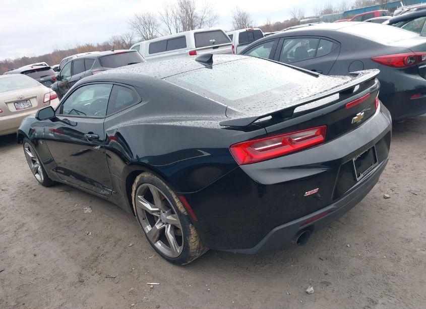 Photo 3 of 2018 Chevrolet Camaro 1SS (VIN 1G1FF1R74J0114771)