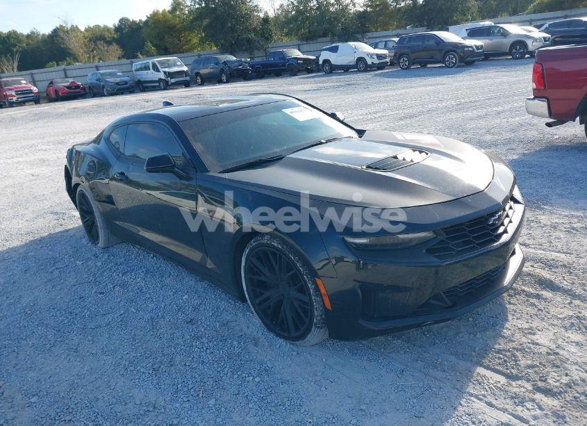 2021 Chevrolet Camaro RWD LT1 (VIN 1G1FF1R74M0123944) main photo