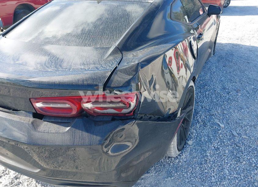 Photo 6 of 2021 Chevrolet Camaro RWD LT1 (VIN 1G1FF1R74M0123944)