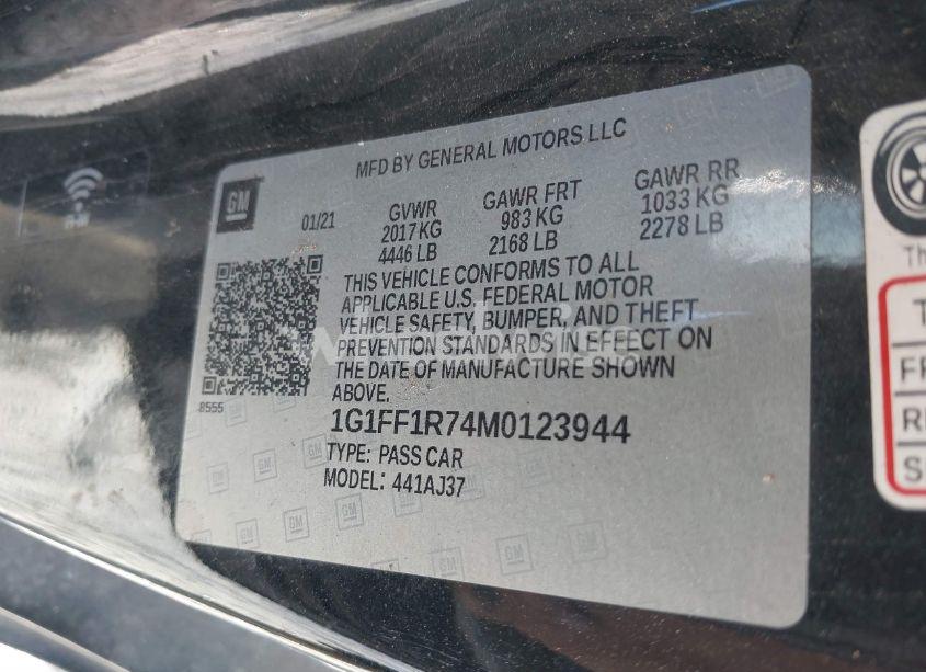 Photo 9 of 2021 Chevrolet Camaro RWD LT1 (VIN 1G1FF1R74M0123944)