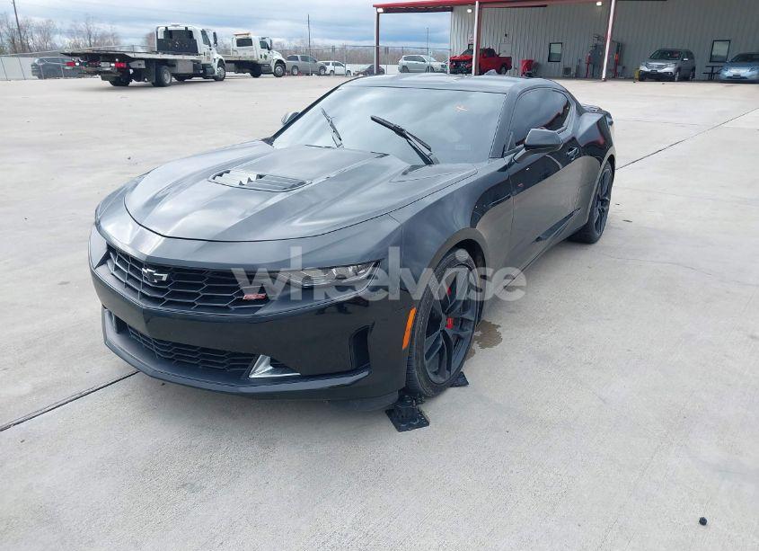 Photo 2 of 2024 Chevrolet Camaro (VIN 1G1FF1R74R0123630)