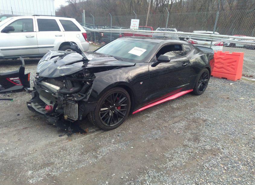 Photo 2 of 2016 Chevrolet Camaro 1SS (VIN 1G1FF1R75G0193280)