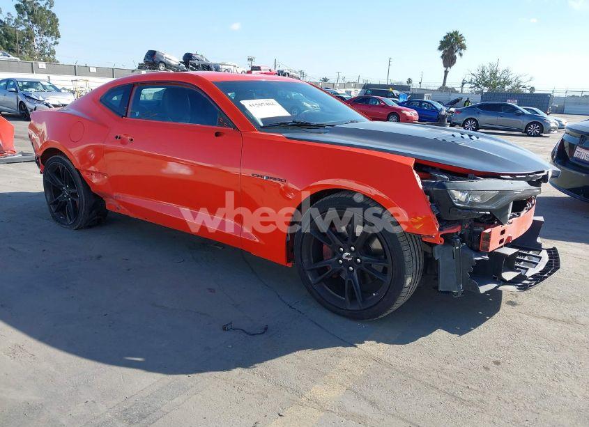 2021 Chevrolet Camaro RWD 1SS (VIN 1G1FF1R75M0104335) main photo
