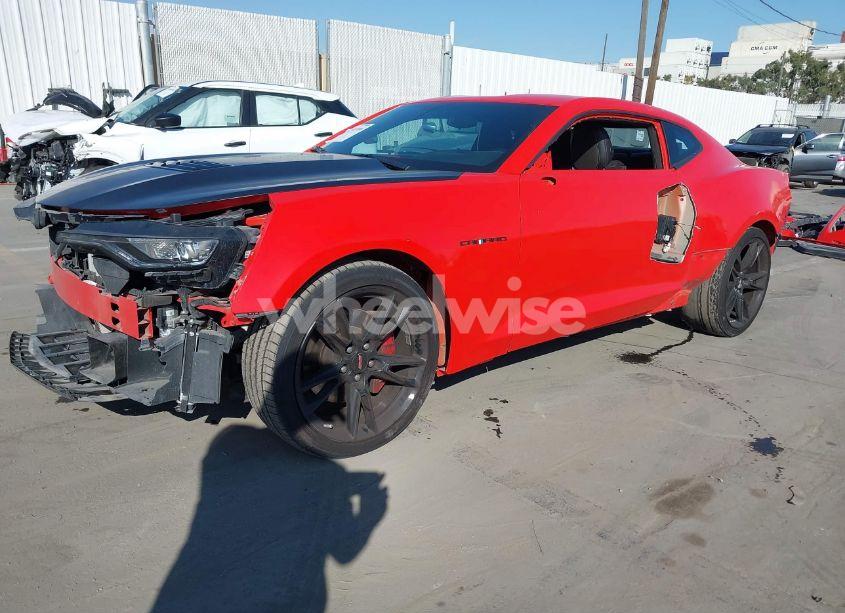 Photo 2 of 2021 Chevrolet Camaro RWD 1SS (VIN 1G1FF1R75M0104335)