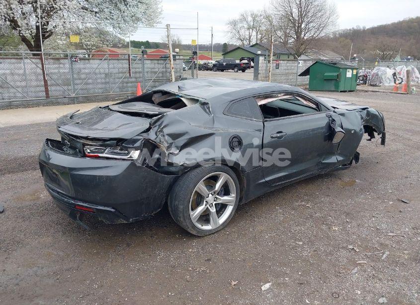 Photo 4 of 2018 Chevrolet Camaro 1SS (VIN 1G1FF1R76J0112083)
