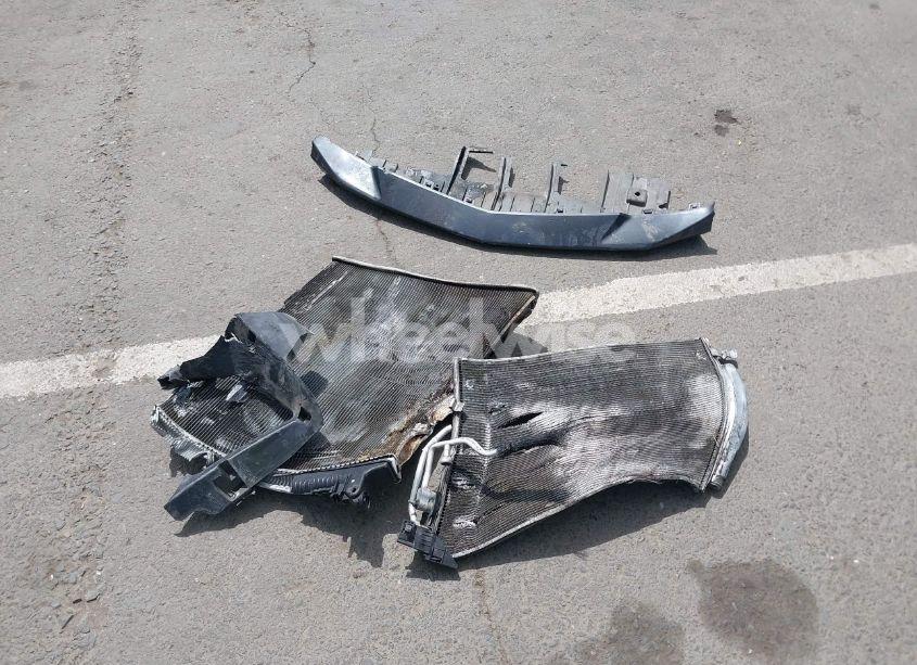 Photo 12 of 2017 Chevrolet Camaro 1SS (VIN 1G1FF1R77H0102947)