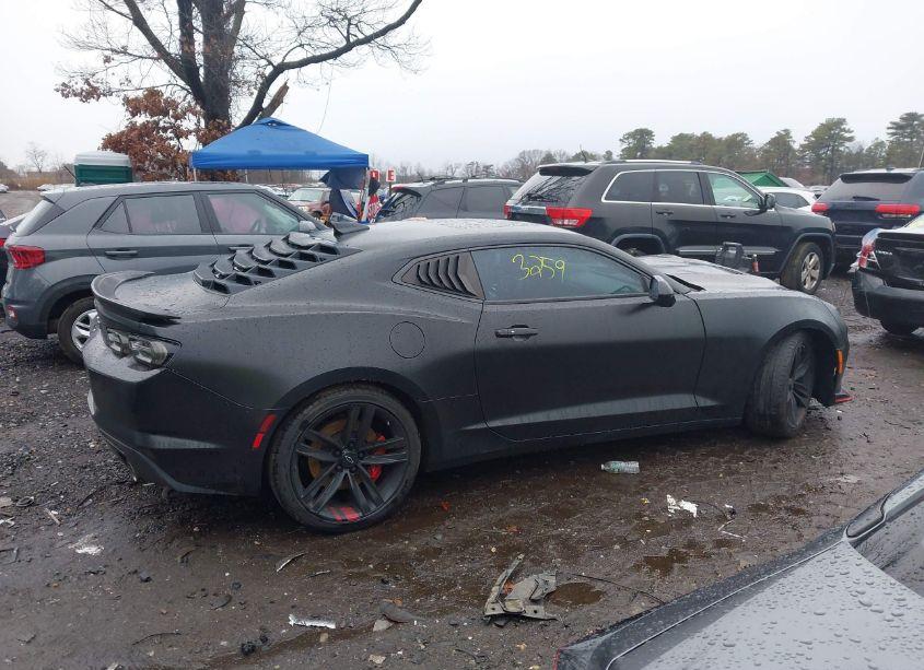 Photo 12 of 2021 Chevrolet Camaro RWD 1SS (VIN 1G1FF1R77M0121458)