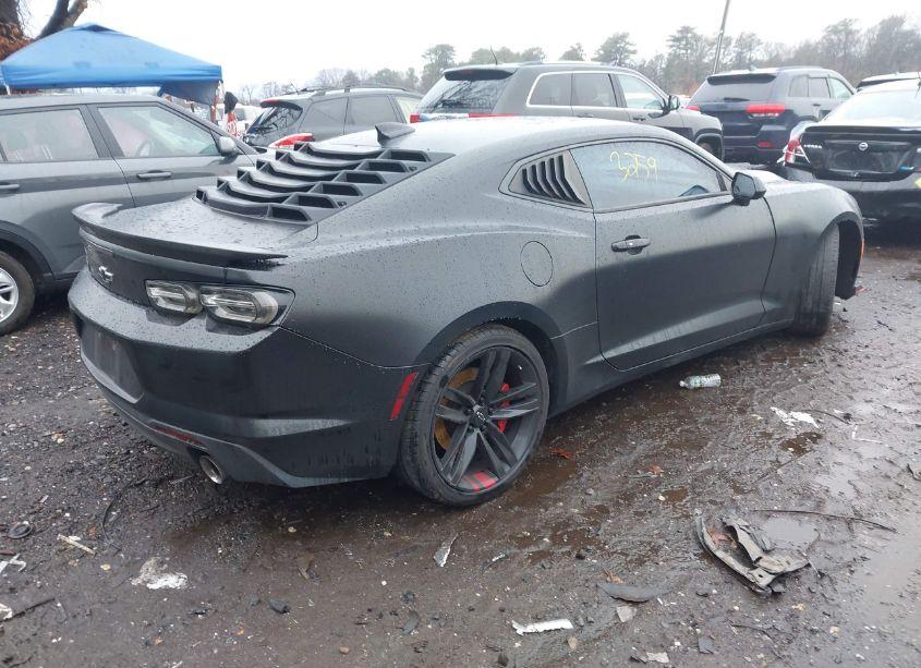 Photo 4 of 2021 Chevrolet Camaro RWD 1SS (VIN 1G1FF1R77M0121458)