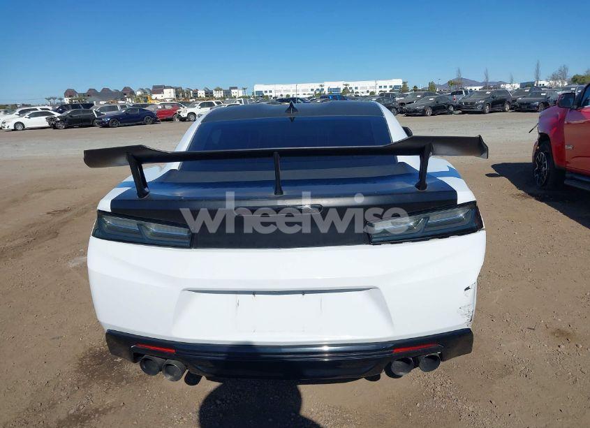 Photo 16 of 2017 Chevrolet Camaro (VIN 1G1FF1R78H0178936)
