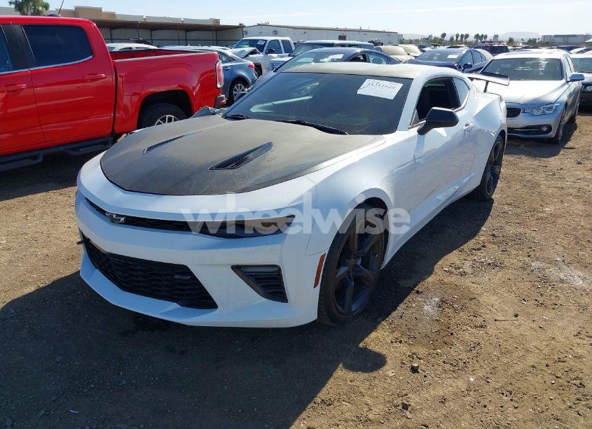 Photo 2 of 2017 Chevrolet Camaro (VIN 1G1FF1R78H0178936)