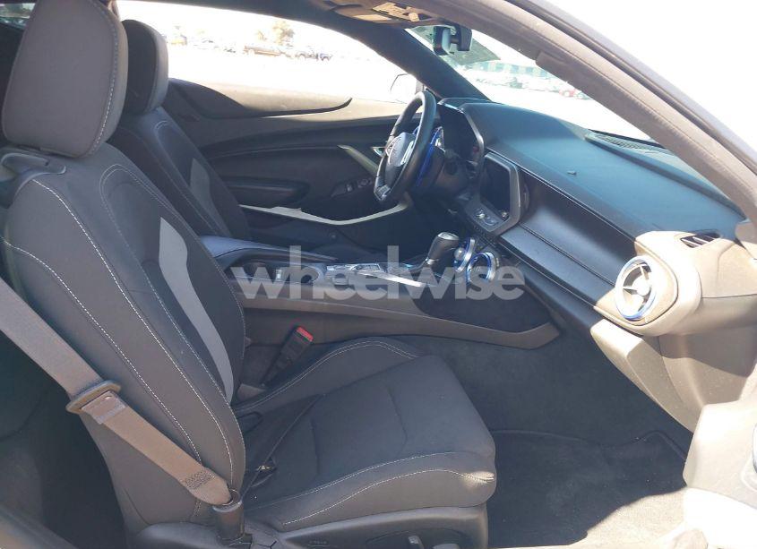 Photo 5 of 2017 Chevrolet Camaro (VIN 1G1FF1R78H0178936)