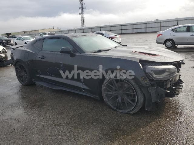 Photo 4 of 2017 CHEVROLET CAMARO SS (VIN 1G1FF1R78H0215919)