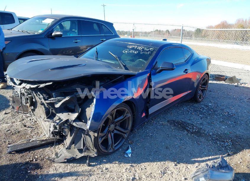 Photo 2 of 2018 Chevrolet Camaro 1SS (VIN 1G1FF1R79J0123630)