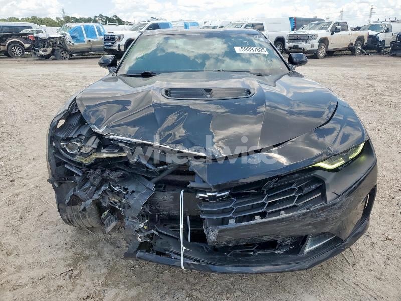 Photo 2 of 2021 CHEVROLET CAMARO LZ (VIN 1G1FF1R79M0101065)