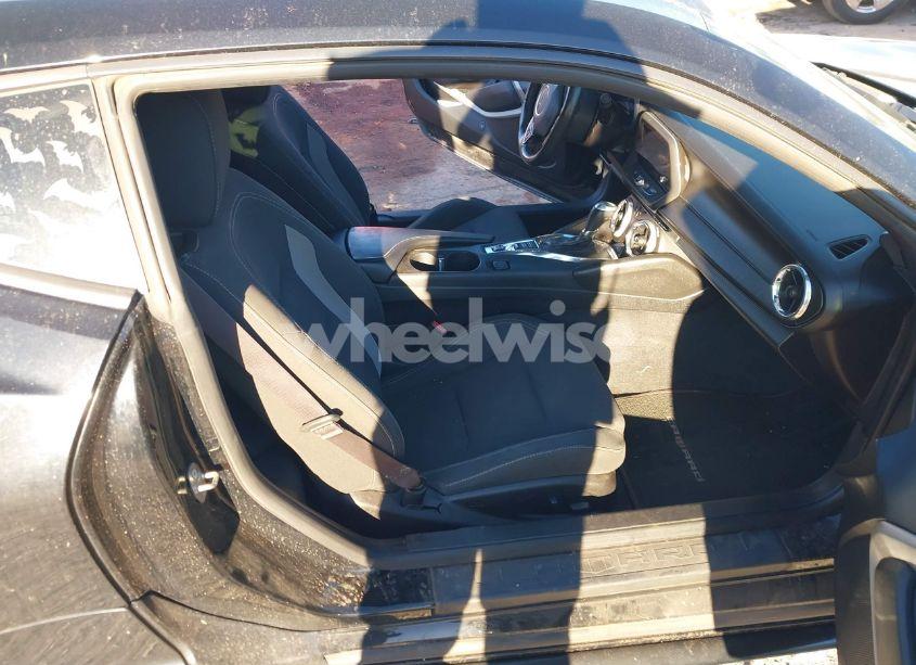 Photo 5 of 2017 Chevrolet Camaro 1SS (VIN 1G1FF1R7XH0197505)