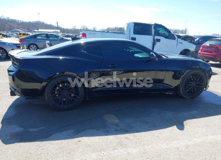 Photo 13 of 2017 Chevrolet Camaro 1SS (VIN 1G1FF1R7XH0199125)