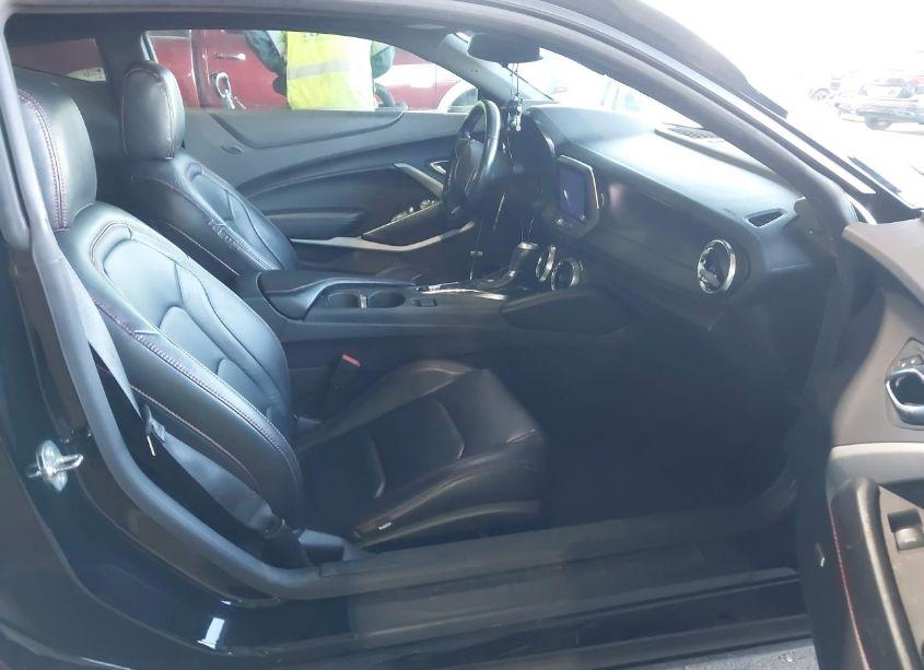 Photo 5 of 2021 Chevrolet Camaro RWD LT1 (VIN 1G1FF1R7XM0102063)