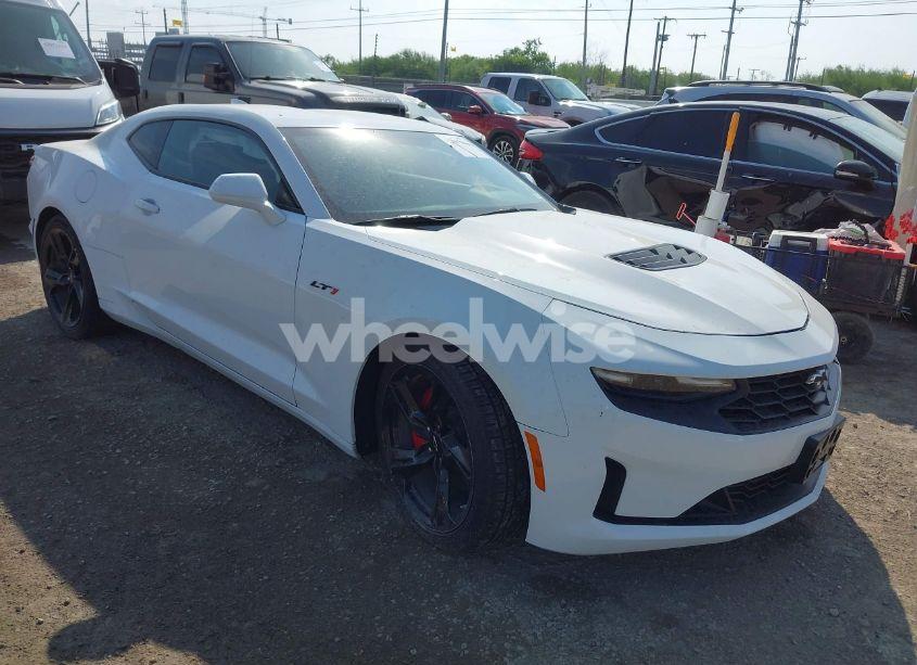 2022 Chevrolet Camaro RWD LT1 (VIN 1G1FF1R7XN0105319) main photo