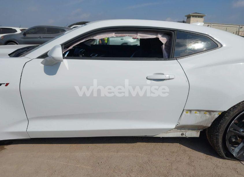 Photo 14 of 2022 Chevrolet Camaro RWD LT1 (VIN 1G1FF1R7XN0105319)