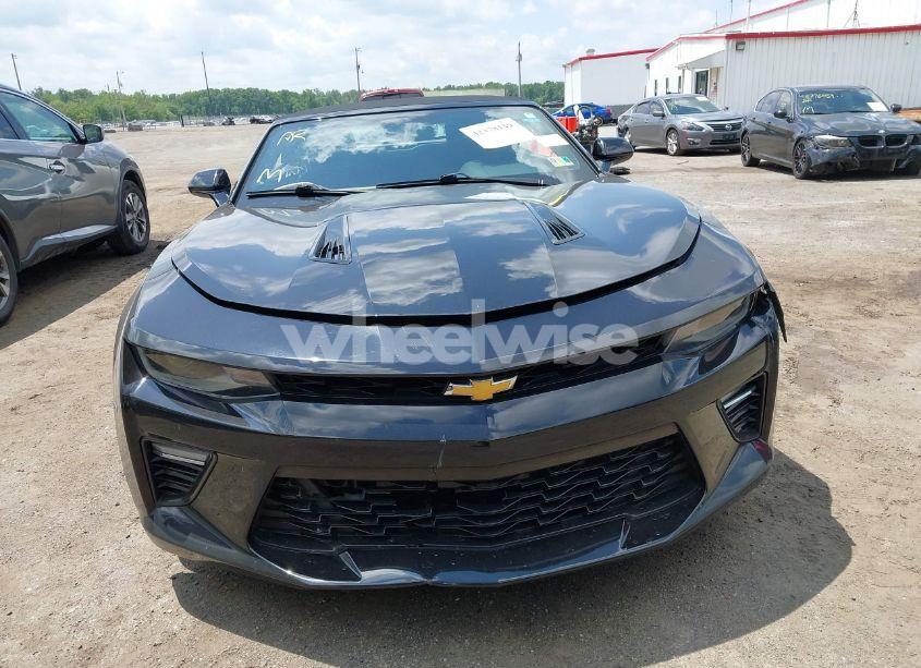 Photo 12 of 2018 Chevrolet Camaro 1SS (VIN 1G1FF3D72J0125321)