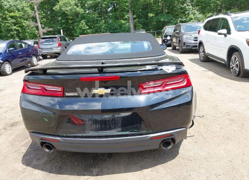 Photo 16 of 2018 Chevrolet Camaro 1SS (VIN 1G1FF3D72J0125321)