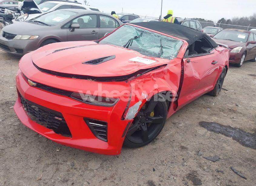 Photo 2 of 2018 Chevrolet Camaro 1SS (VIN 1G1FF3D75J0124051)